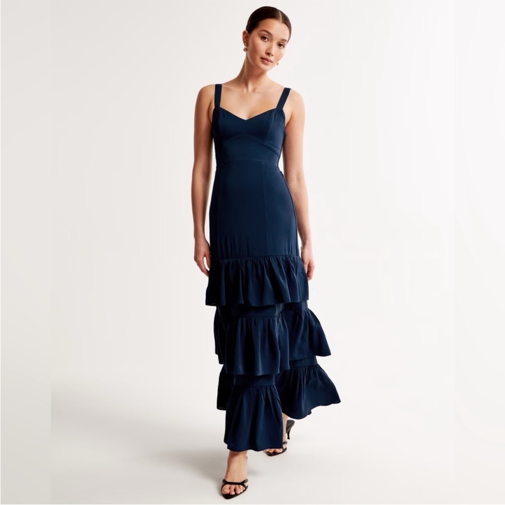 Abercrombie and Fitch Navy Tiered Bottom full length Wedding Guest Dress. XSP